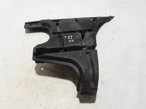 Rear bumper bracket - 08693387