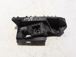 Rear bumper bracket - 08693389