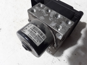 VOLVO S60 I (2000–2009) ABS Steuergerät 30643979 - 2