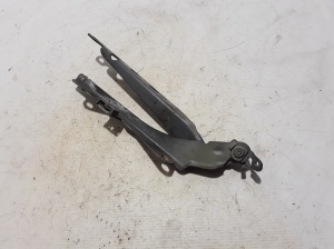 VOLVO S60 I (2000–2009) Hood hinge 31217344 - 2