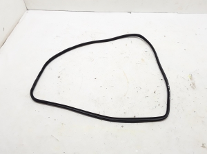   Rear side door sealing rubber on the body  - 30779420 