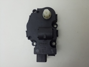 Mercedes Benz S-Class 221 (2005–2013) Salongi soojenduse klapi mootor A2218200042 - 2