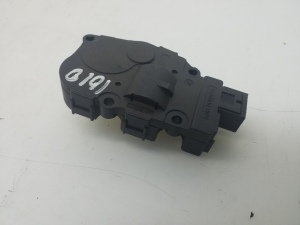   Heater flap actuator  - A2218200042 