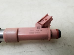 TOYOTA RAV 4 A4 (2012–2018) Kütusepihusti 2325037040 - 3