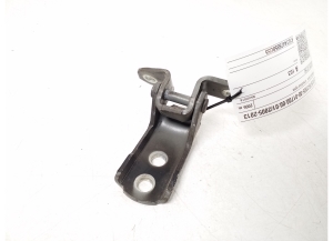   Esiukse ülemine hing  - 68720-12150 