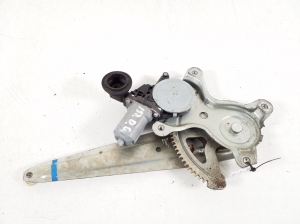   Rear side door window regulator and its parts  -  