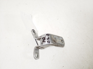 LEXUS IS (2005–2013) Rear side door lower hinge 68770-52031 - 2