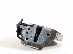 LEXUS IS (2005–2013) Rear side door lock 69050-53040 - 2