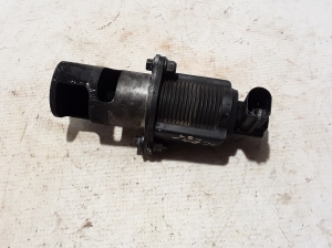  EGR valve 