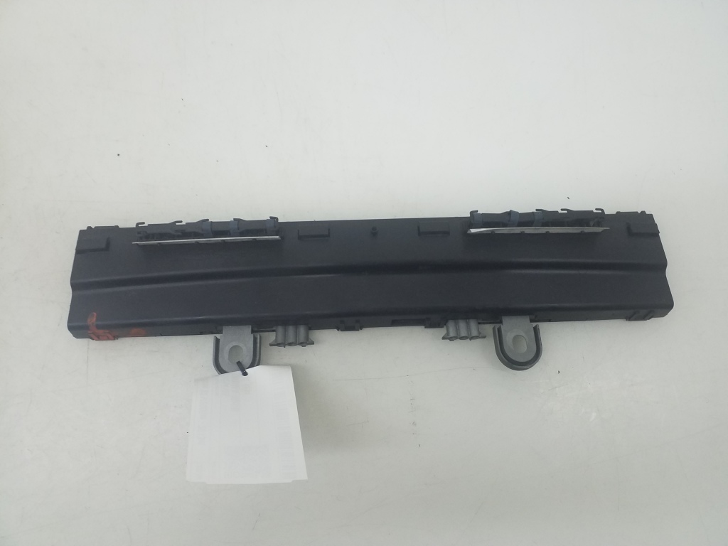 MERCEDES-BENZ S-Class W221 (2005-2013) Bootlid Antenna Amplifier A2218204189 20979382