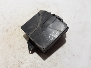 RENAULT Clio III (2005–2012) Kaitsmekarbi korpus kapoti all 8200314277 - 2