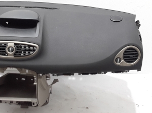 RENAULT Clio III (2005–2012) Tableau de bord 8200670177 - 3
