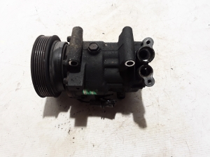 RENAULT Clio III (2005–2012) A/C compressor 8200365787 - 2