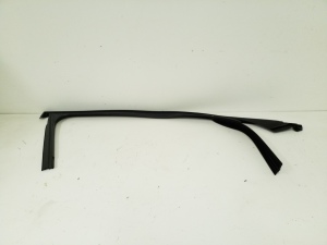 Mercedes Benz C-Class 205 (2014–2021) Esiukse muu osa A2057254500 - 3