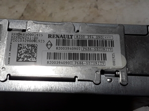 RENAULT Clio III (2005–2012) Radio (head unit) 8200394090 - 3