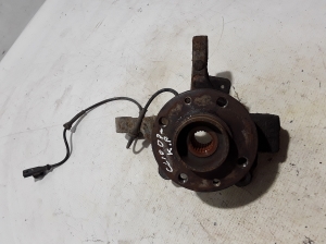 RENAULT Clio III (2005–2012) Front wheel hub - 2