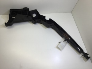 Front bumper bracket - 3B0807049