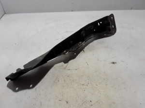 RENAULT Clio III (2005–2012) Front fender bracket 8200314931 - 2