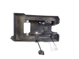LEXUS IS (2005–2013) Batteriehalter 74431-53040 - 3