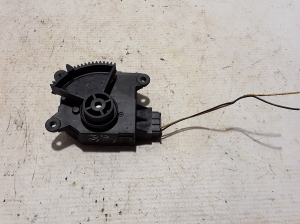 RENAULT Clio III (2005–2012) Heater flap actuator 7701060000 - 2