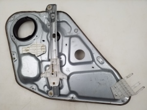 Rear side door window regulator and its parts - 