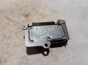RENAULT Clio III (2005–2012) Airbagsteuergerät 8200563368 - 3