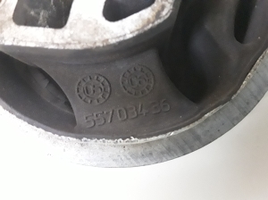 Opel Corsa E (2014–2018) Gearbox mount 55703436 - 3