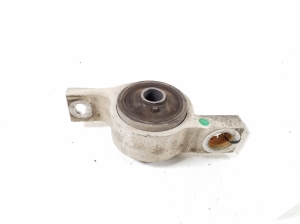 LEXUS IS (2005–2013) Esimese õõtshoova puks 48076-53010 - 2