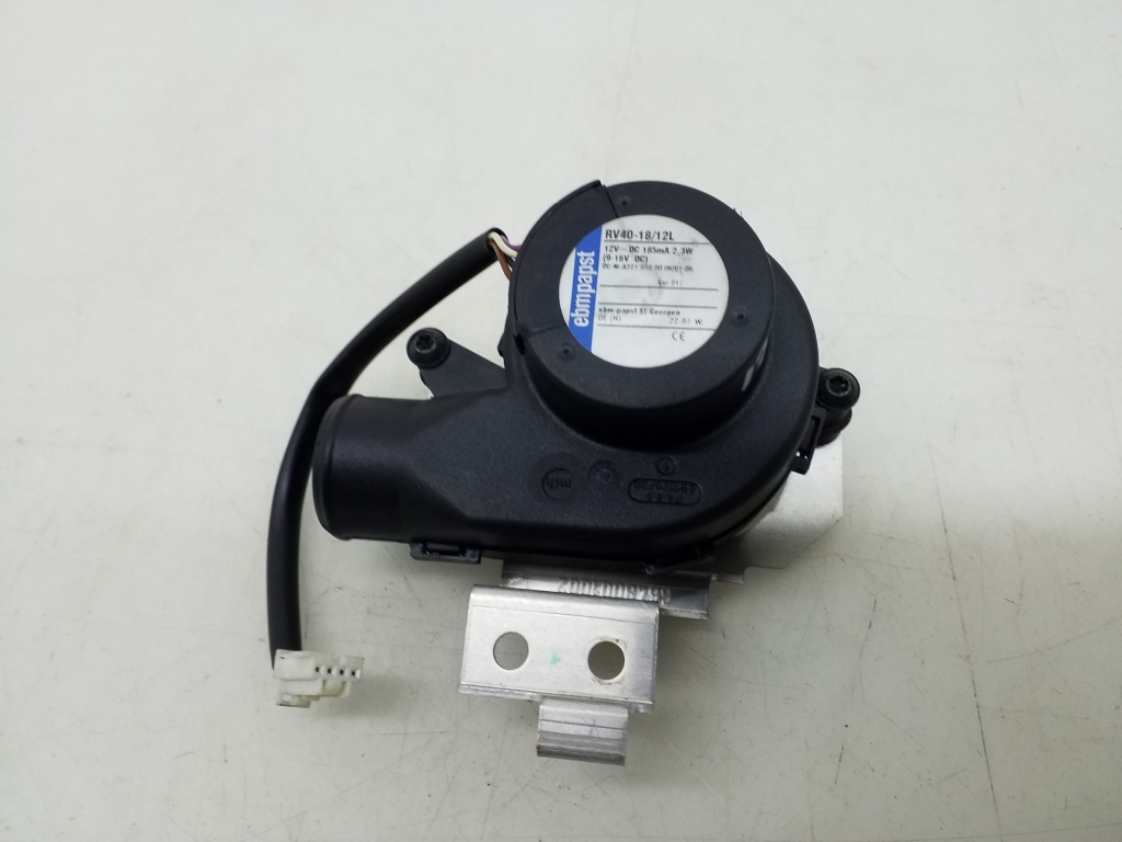 Mercedes Benz S-Class 221 (2005–2013) Salona ventilators A2218380106 Mercedes Benz S-Class 221 (2005–2013) Salona ventilators A2218380106