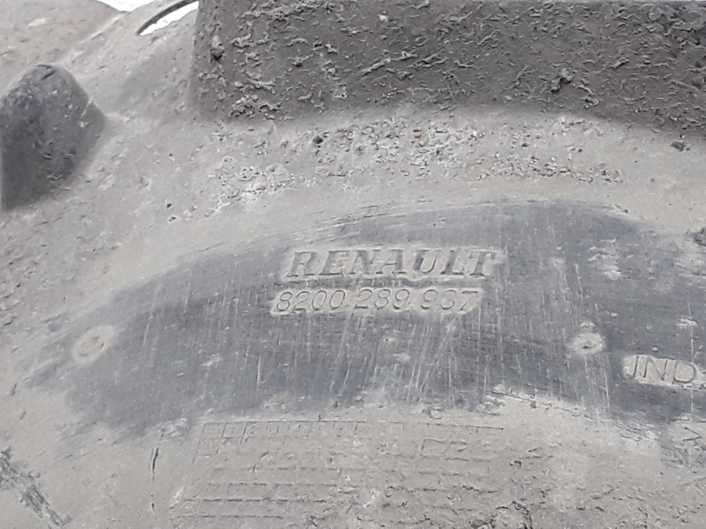 RENAULT Clio 3 generation (2005-2012) Priekinio dešinio posparnio priekinė dalis 8200289937 22451866