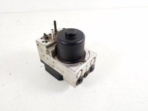 LEXUS IS (1999–2005) ABS Steuergerät 44540-53010 - 4