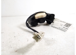 TOYOTA Avensis Verso M2 (2001–2009) Trunk lid lock 69350-44050 - 2