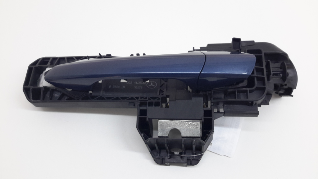 MERCEDES-BENZ B-Class W246 (2011-2020) Наружная ручка боковых левых дверей A2047602134 20971557