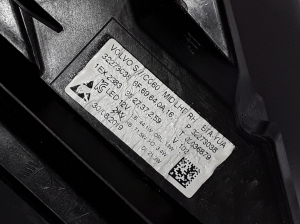 VOLVO V60 (2018–2026) Scheinwerfer vorne 32273038 - 5
