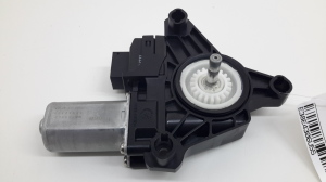 Mercedes Benz B-Class 246 (2011–2017) Rear side door window regulator motor A2469063200 - 2