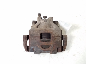 TOYOTA Yaris (2011–2020) Bremssattel vorne