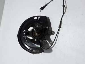  Rear hub 