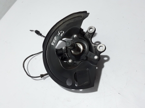  Rear hub 