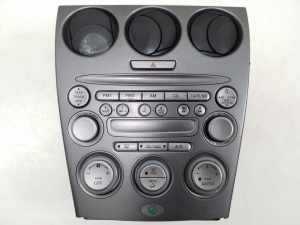 Radio (head unit) - GJ6E66AS0