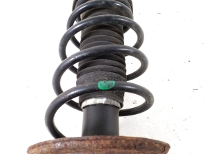TOYOTA Yaris (2005–2011) Eesmine amort ja selle komponendid - 2