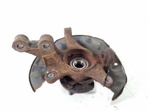 TOYOTA Yaris (2005–2011) Front wheel hub - 2