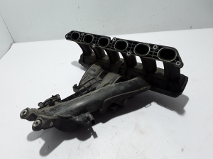  Intake manifold 