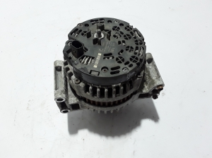 VOLVO XC70 (2007–2016) Alternator - 3