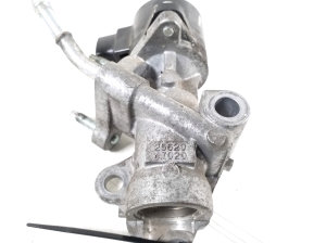  EGR valve 