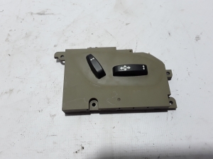  Front seat adjustment switch (on seat)  - 30739698 