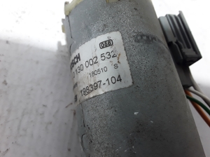 VOLVO XC70 (2007–2016) Front seat motor 198397 - 3