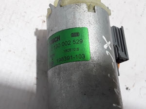VOLVO XC70 (2007–2016) Front seat motor 198391 - 3