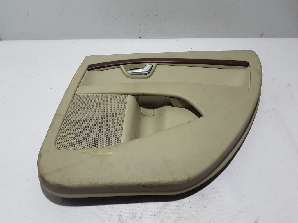 VOLVO XC70 2 generation (2000-2007) Rear Right Door Panel 30649472 22452267