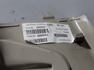 VOLVO XC70 (2007–2016) Trunk side trim panel 39809593 - 3