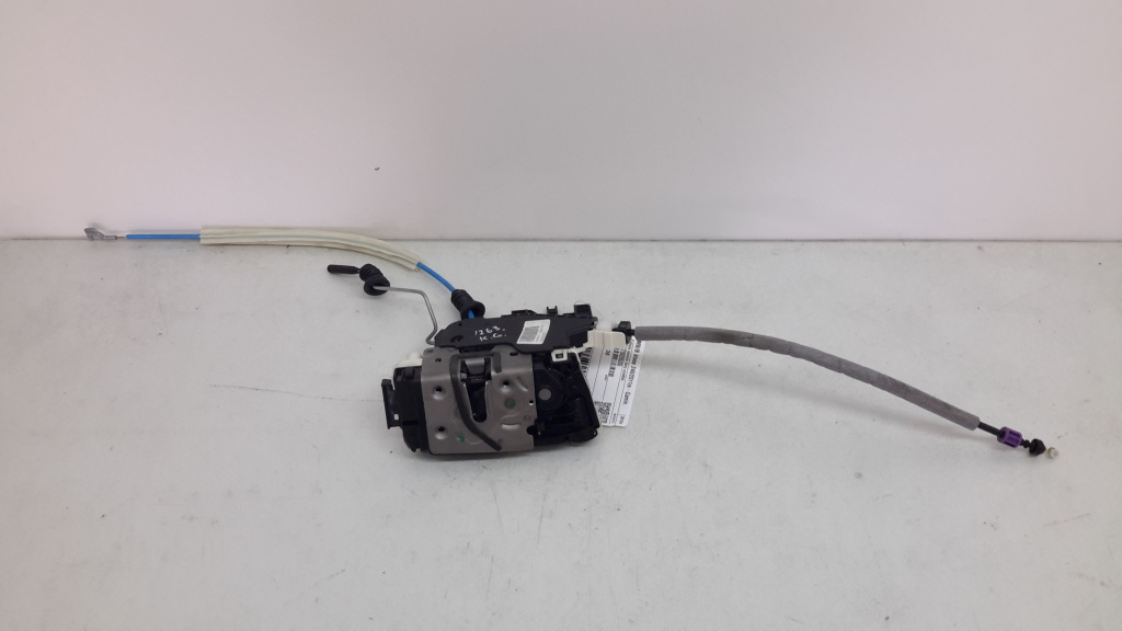 MERCEDES-BENZ B-Class W246 (2011-2020) Left Side Sliding Door Lock A2047303535 18787344